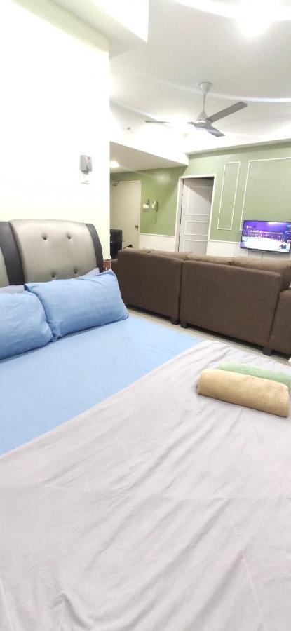 Apartamento Dperdana -Dinies Pool,Wifi, Centre Of Kota Bharu, 4-5 Pax Exterior foto