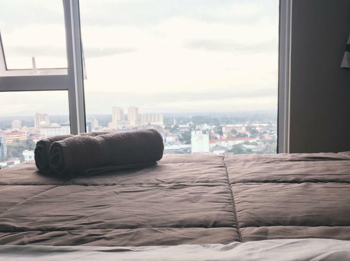 Apartamento Dperdana -Dinies Pool,Wifi, Centre Of Kota Bharu, 4-5 Pax Exterior foto